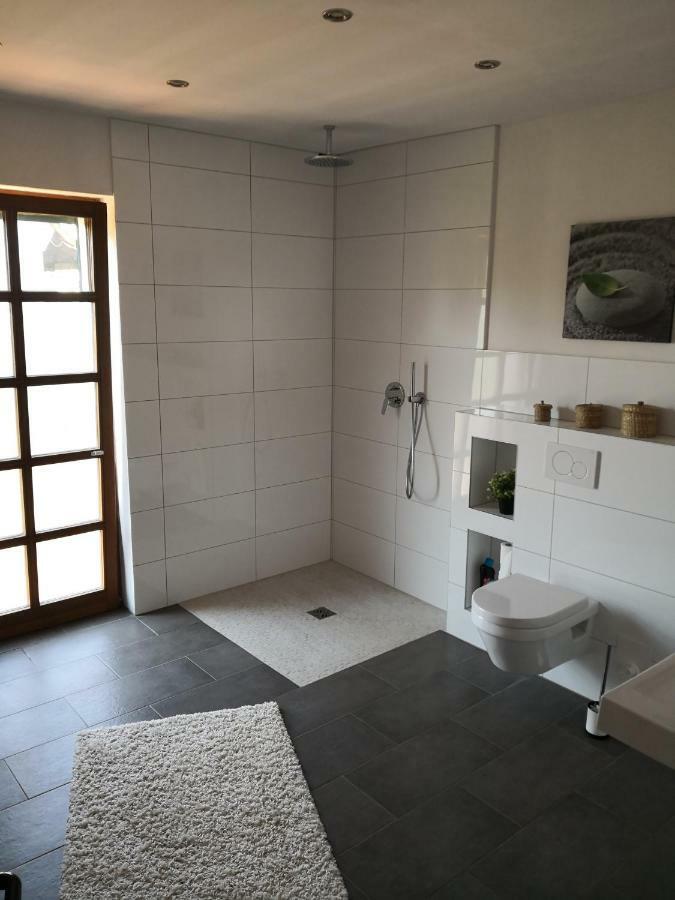 Apartment Ferienwohnung Emmerthal Auch Fuer Monteure Fewo Buitenkant foto