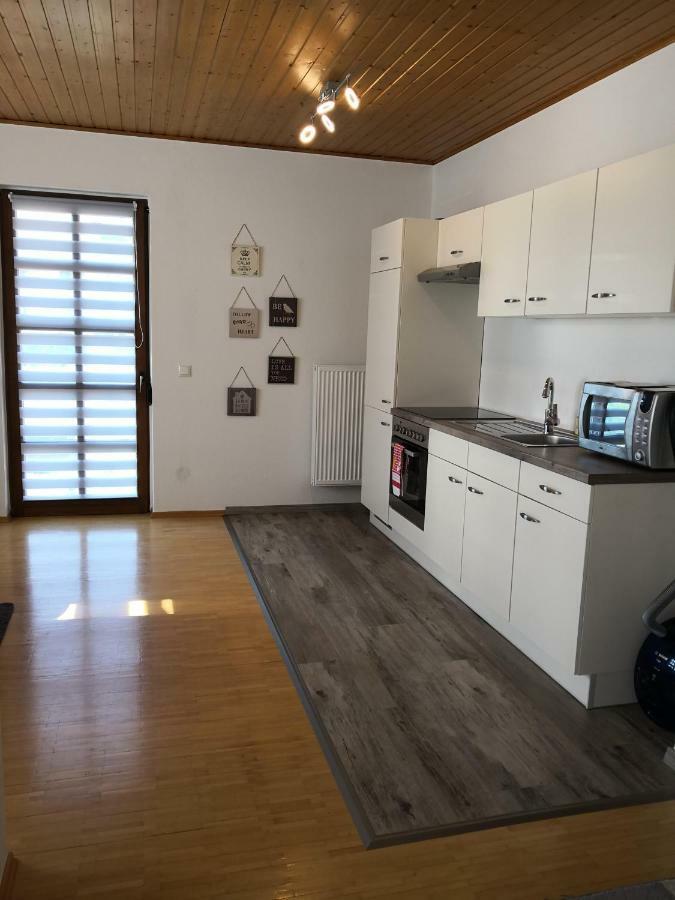 Apartment Ferienwohnung Emmerthal Auch Fuer Monteure Fewo Buitenkant foto