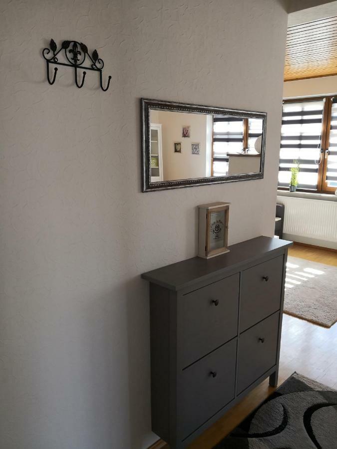 Apartment Ferienwohnung Emmerthal Auch Fuer Monteure Fewo Buitenkant foto